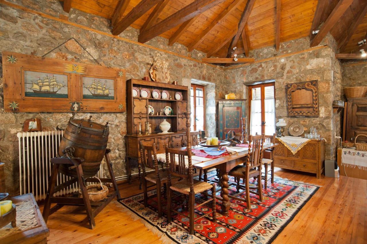 Mariolata Stone House Villa Lílaia Eksteriør bilde